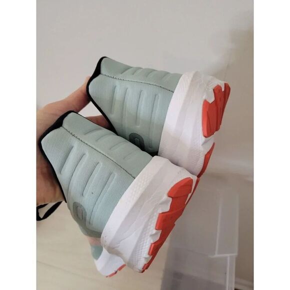 Size 11 - Brooks Launch 9 Blue Surf Cherry Tomato - Picture 6 of 12